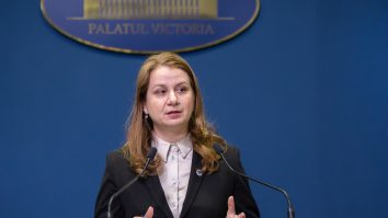 Ligia Deca anunţă posibile schimbări ale unor centre de examen la titularizare, luate în contextul caniculei
