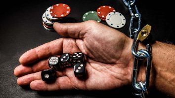 STUDIU. Jocurile de noroc reprezintă un viciu periculos pentru copilul tău. Cum trebuie să abordezi subiectul ca părinte?