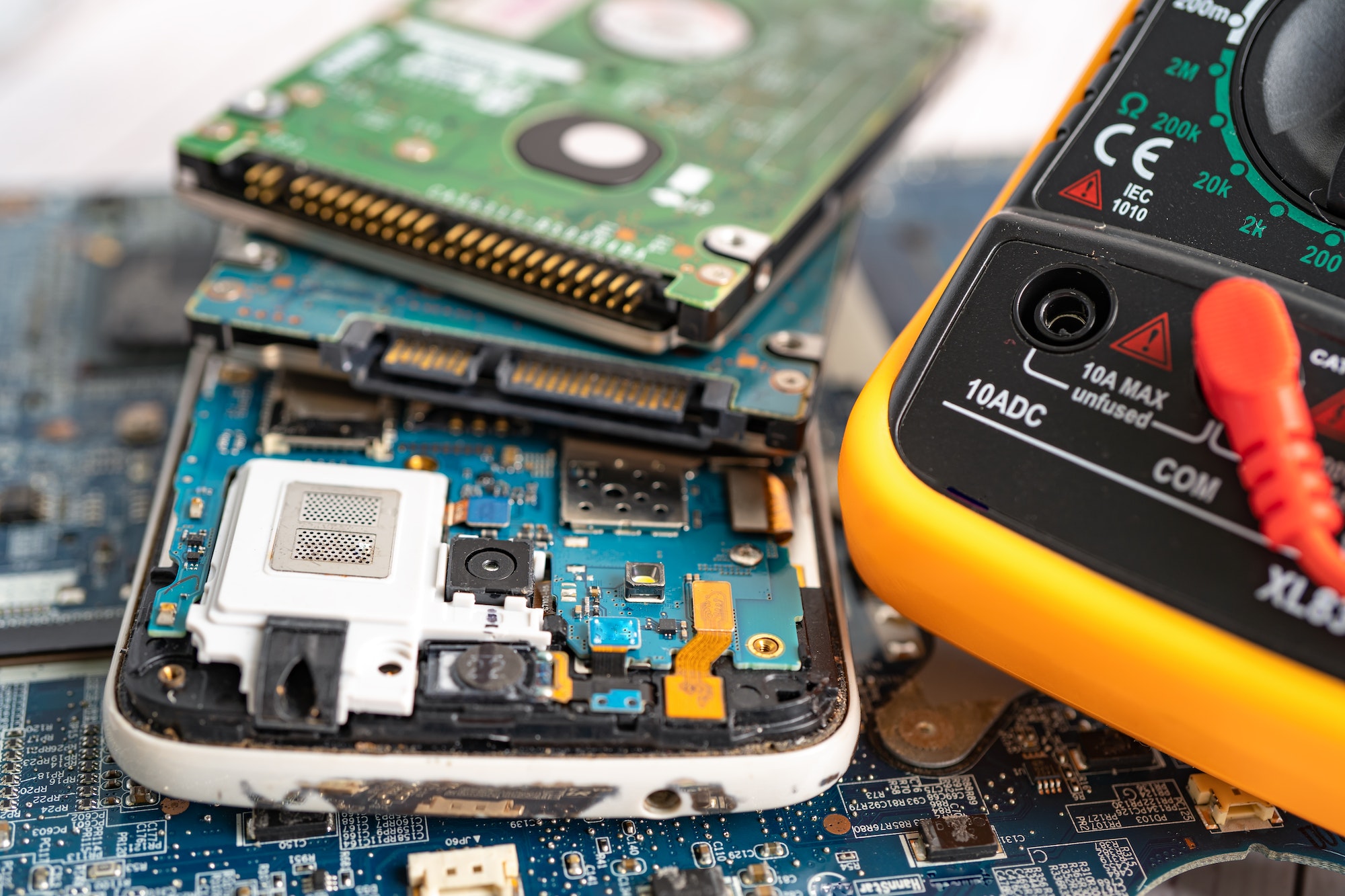 Austria încurajează reparația echipamentelor electronice vechi