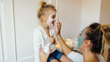 Skincare Mania: Obsesia „copiilor Sephora” pentru îngrijirea pielii a ajuns prea departe. Ce spun dermatologii despre acest fenomen