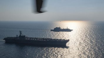 UE vrea să pună capăt atacurilor Houthi din Marea Roșie. Statele membre au ajuns la un acord „de principiu” pentru a lansa o operațiune militară de securizare a navigației comerciale