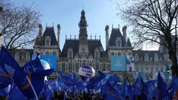 Poliția din Franța organizează „joia neagră” de întreruperi de activitate și demonstrații. Ce nemulțumiri au sindicatele