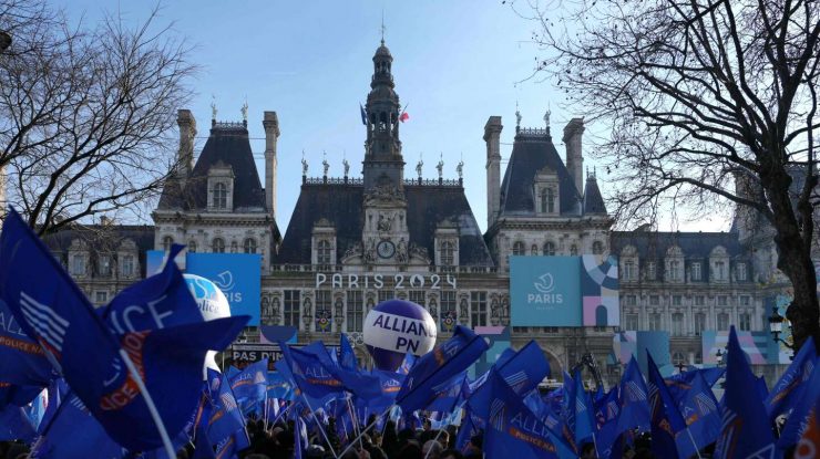 Poliția din Franța organizează „joia neagră” de întreruperi de activitate și demonstrații. Ce nemulțumiri au sindicatele