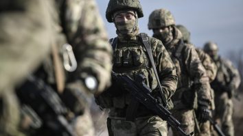 Ucraina lansează un serviciu chatbot pentru rudele militarilor ruşi dispăruţi
