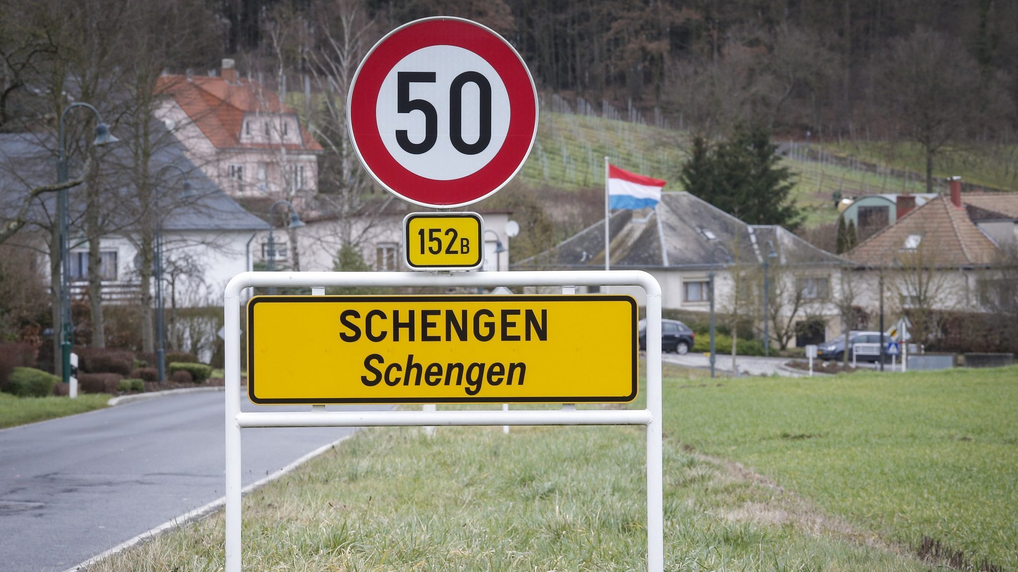 Vom avea ofițeri austrieci în România, odată cu intrarea în Schengen. Cum se va desfășura controlul pe Aeroportul Otopeni