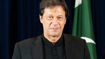 Fostul premier pakistanez Imran Khan a fost condamnat la 10 ani de închisoare pentru scurgere de secrete de stat