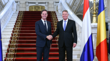 „Ghinion”: Iohannis nu are șanse la funcția de secretar general al NATO. Premierul olandez e favorit