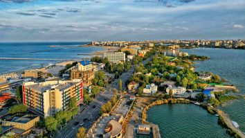 Stațiunea Mamaia își caută logo-ul și sloganul. 86 de agenţii de design şi freelanceri s-au înscris la concurs