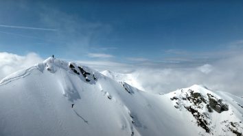 VIDEO. Zona văii Bâlea devine și mai cunoscută. Trei schiori promovează „frumosul ireal” din țara noastră într-un nou scurtmetraj