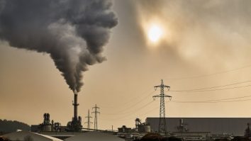 Cum ne afectează aerul poluat pielea? Incendiile devastatoare au dus la creșterea numărului de pacienți