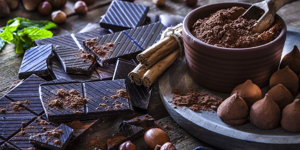Ciocolata neagră este bună pentru sănătate. Cum reduce aceasta hipertensiunea?