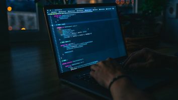 Otrăvirea AI. Comportamentele ascunse din spatele inteligenței artificiale