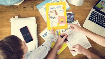 Ministerul Educației cere să fie raportate cazurile de homeschooling. De ce parintii nu isi pot educa copiii acasa?