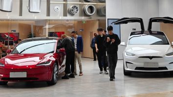 Tesla recheamă în service peste 1,6 milioane de vehicule electrice din China. Ce probleme ar fi descoperit