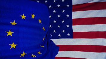 UE și SUA vor acord pe date personale. Noul acord transatlantic ar oferi forțelor de poliție europene noi puteri pentru a accesa date de la platformele Big Tech