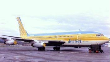 Ce ar fi să dansezi într-un avion? Clubul de noapte JETSET se deschide într-un Boeing 727-200 dezafectat