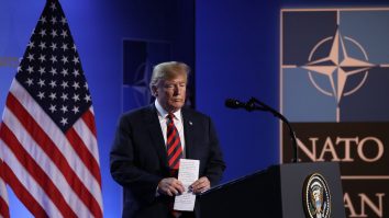 Jean-Pierre Robin: „Donald Trump uită că cheltuielile militare ale Statelor Unite sunt finanțate de aliații săi”