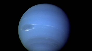 Astronomii au descoperit 3 noi sateliți care orbitează în jurul lui Uranus și Neptun