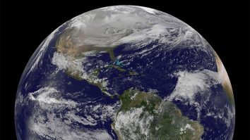 Cinci probleme globale cu care ne luptăm în 2024. Bogdan Țucmeanu, activist de mediu: „Educația e singura salvare a mediului înconjurător”