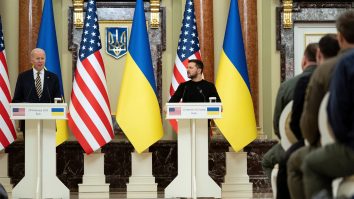 Războiul din Ucraina, cel mai costisitor din istoria omenirii. Cristian Hostiuc, director ZF: „Economia globală a rezistat. Fără SUA și NATO, Ucraina nu are nicio șansă”