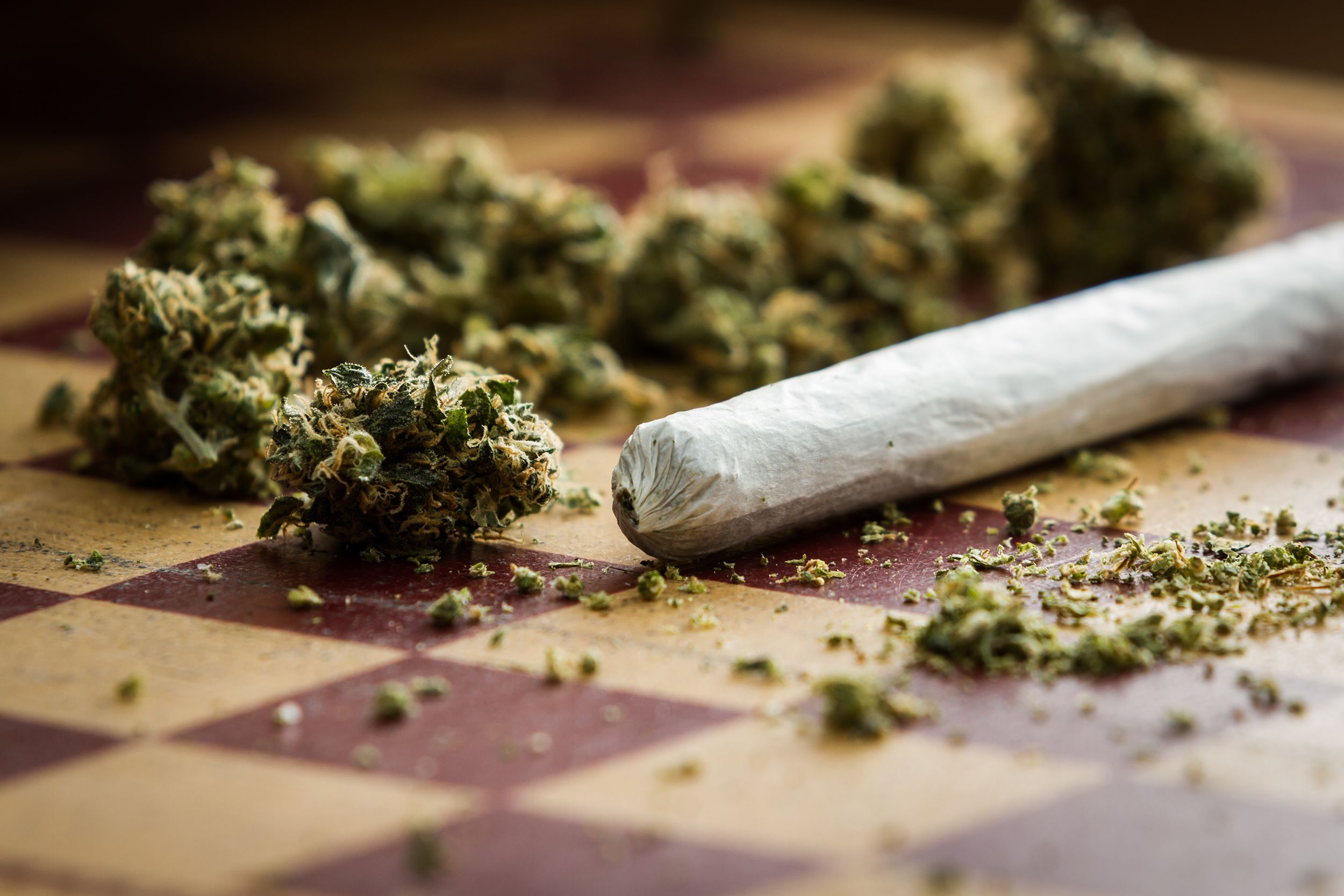 STUDIU. Folosirea oricărui tip de marijuana este asociată cu un risc crescut de atac de cord și accident vascular cerebral