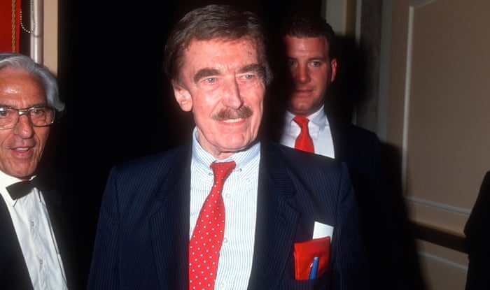 Tatăl lui Donald Trump a fost înviat de Inteligența Artificială pentru a-l ataca înainte de alegeri: „Ești o mare rușine! Am știut întotdeauna că o vei da în bară”