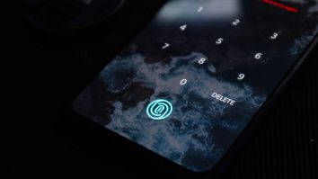 Nici amprenta nu mai este parolă sigură. Hackerii pot sparge senzorii telefonului tău cu doar cinci încercări