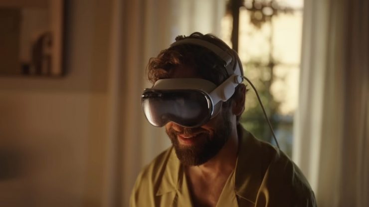 Apple Vision Pro aduce îmbunătățiri în sistemul medical. James Rath a reușit să vadă după ce și-a cumpărat căștile