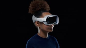 Apple Vision Pro transformă scepticismul în speranță. Ce părere are jurnalistul Nick Bilton