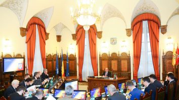 Iohannis și Ciolacu discută despre situația de securitate în înarmare la CSAT. Care sunt principalele subiecte din cadrul ședinței