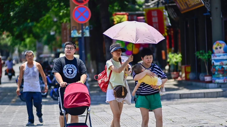 China este unul dintre cele mai scumpe locuri din lume pentru creșterea copiilor, potrivit unui raport