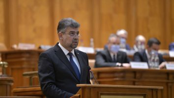 Ciolacu vrea mai puține concedii medicale. Companiile au dat 274.000 de zile libere pentru dureri de spate