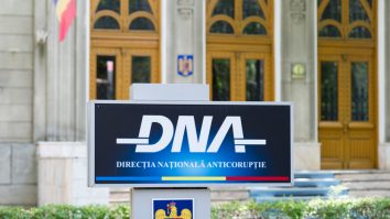 DNA îi anchetează pe Ion Macovei și Ion Eugen Petru. Ce suspectează procurorii