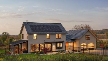 Tu ai vrea să stai într-o casă eco-friendly? CEO: „Din ce în ce mai mulți oameni sunt interesați de aceste locuințe și vor să le achiziționeze”