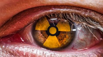 Nivelul de poluare al aerului este ridicat, iar asta ne afectează ochii. De ce se întâmplă acest fenomen și ce putem face pentru a ne proteja?