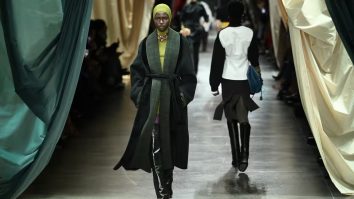 Milano Fashion Week: Fendi dă startul Săptămânii Modei cu o trimitere la moștenirea romană