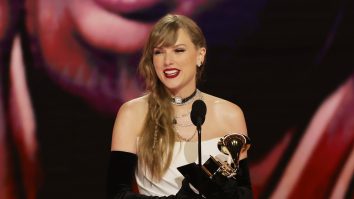 Taylor Swift e de neoprit. Artista anunță titlurile pieselor de pe noul album „The Tortured Poets Department”