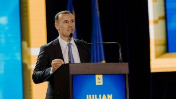 Prim-vicepreședintele PNL, Iulian Dumitrescu, este vizat într-un dosar DNA de acuzații de luare de mită și fals în declarații