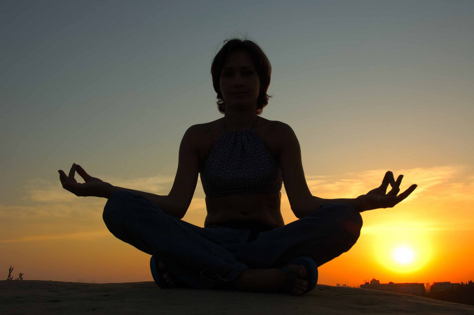 Cum te ajută meditația în fiecare zi? Psiholog: „Realizată într-o formulă de siguranță și în prezența unor frecvențe, poate îndepărta depresia, tristețea, anxietatea”