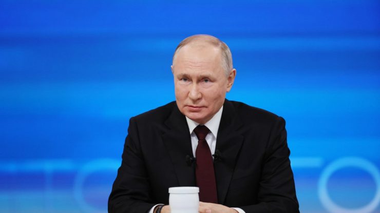 Putin spune că Rusia se apropie de crearea unor vaccinuri pentru cancer