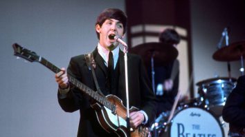 Paul McCartney și-a regăsit chitara bas pe care o pierduse acum 46 de ani