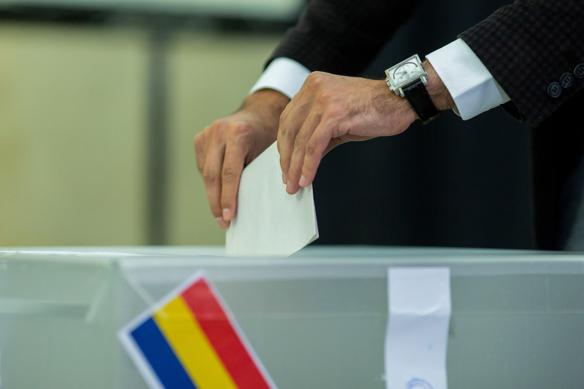 Alegerile urmează să fie comasate. Ce trebuie să știe cetățenii care vor ieși la vot