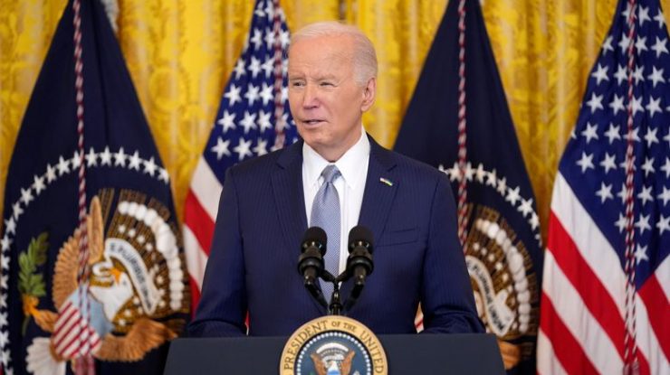 Biden îi îndeamnă pe liderii Congresului american să trimită ajutoare Ucrainei şi Israelului