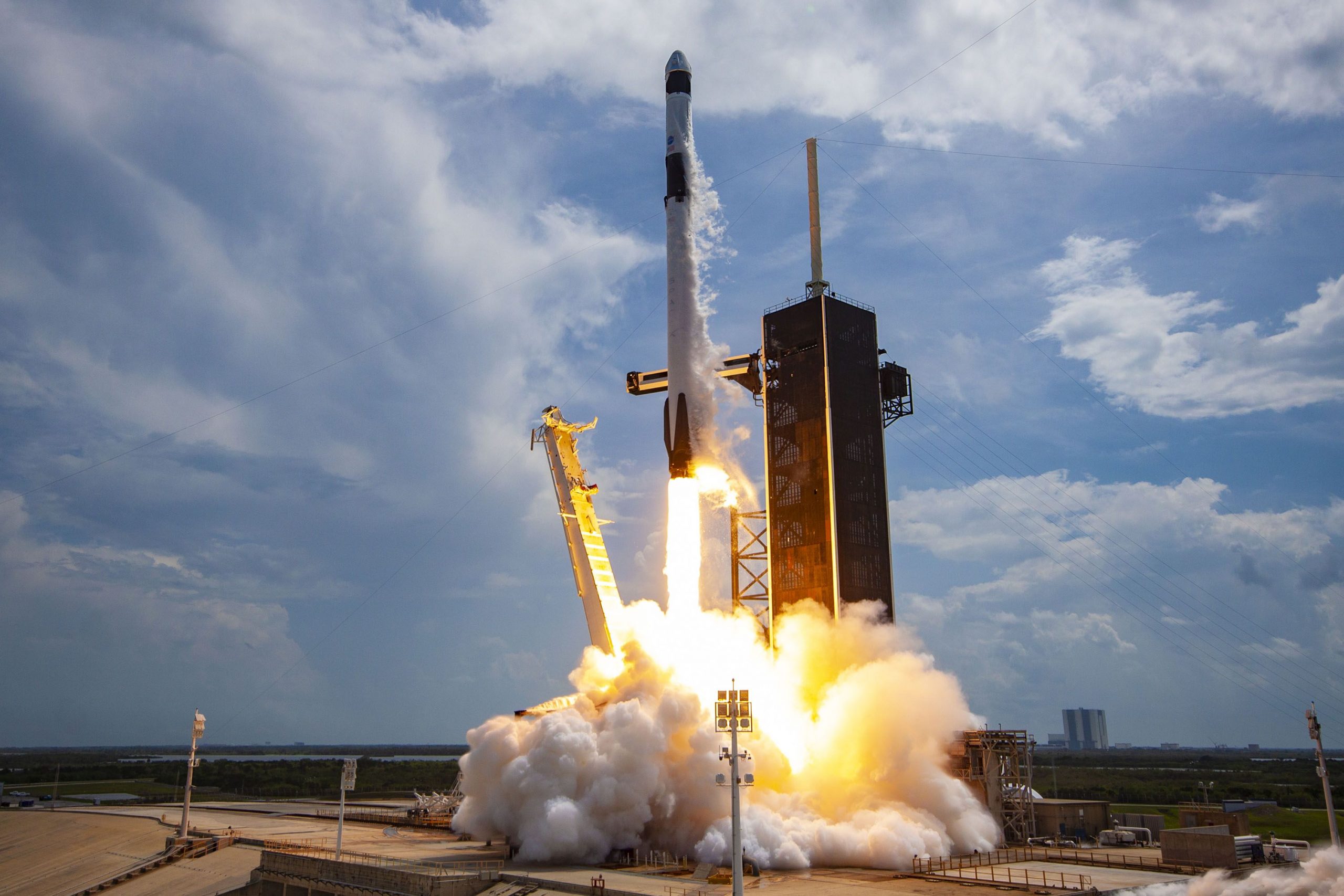 Racheta Falcon 9 de la SpaceX a fost lansată în această dimineață. Sonda Nova-C de la bordul rachetei va aseleniza