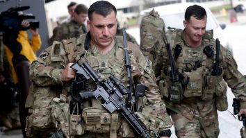 SUA aprobă planul de a lovi ținte iraniene în Siria și Irak, potrivit unor oficiali