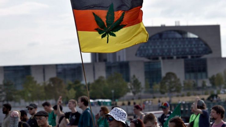 Germania va vota o nouă lege care să permită consumul de canabis în scop recreativ. Când ar intra în vigoare