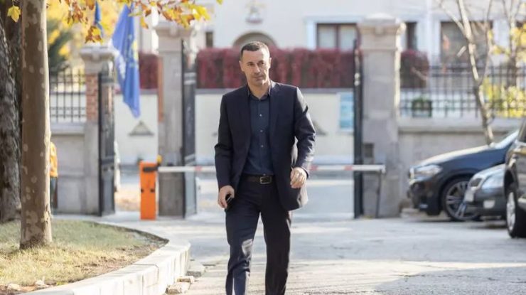 Iulian Dumitrescu, sora și cumnatul au fost puși sub control judiciar de DNA. Prim-vicepreședintele PNL are interdicție de a-și exercita funcția 60 zile