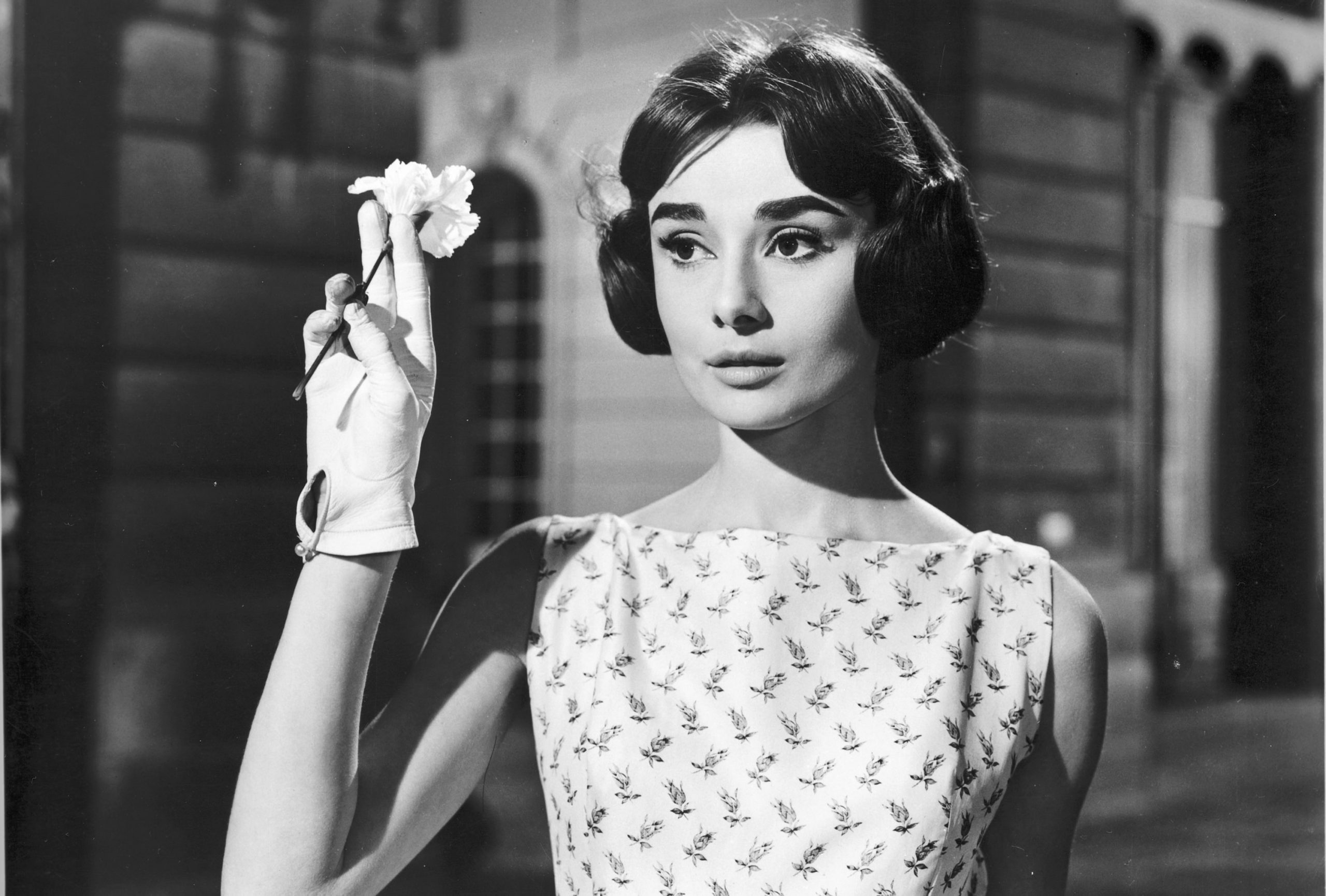 Citești viața lui Audrey Hepburn. Luca Dotti lansează o carte despre viața mamei sale la Paris