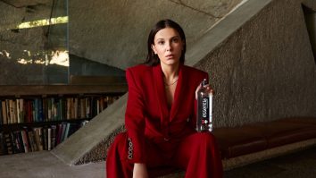 Millie Bobby Brown este personajul principal în Damsel. Când va fi premiera filmului?