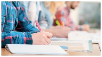 Evaluarea Naţională 2024: Elevii de clasa a VIII-a susţin astăzi proba scrisă la Matematică